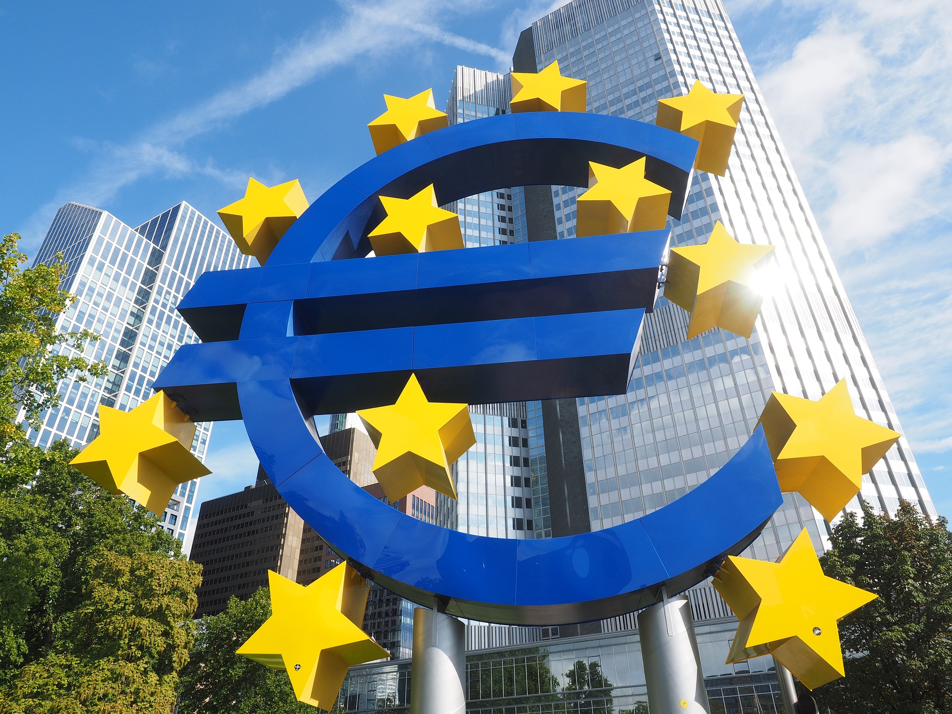 【FX初心者】ユーロ円の特徴と稼ぐための取引手法をわかりやすく解説